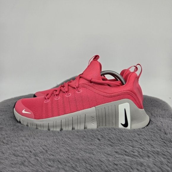 New Nike Free Metcon 6 Women's Workout Shoes Size 8.5 - Picture 1 of 8